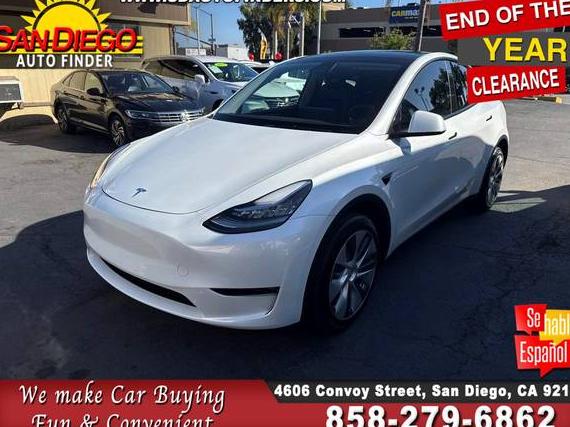 TESLA MODEL Y 2023 7SAYGDEE3PA034648 image